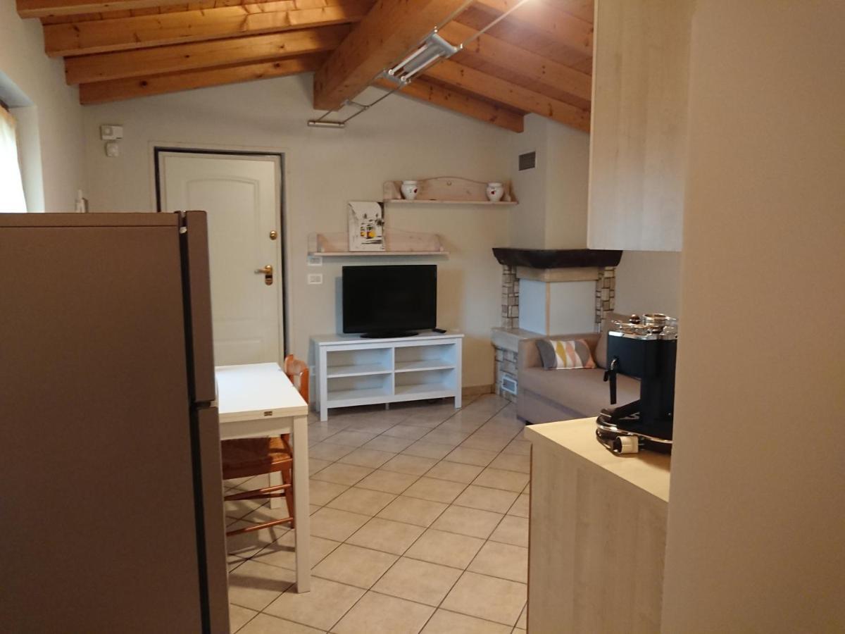 Il Carpino Bianco Bilocale Apartment Puegnago Luaran gambar